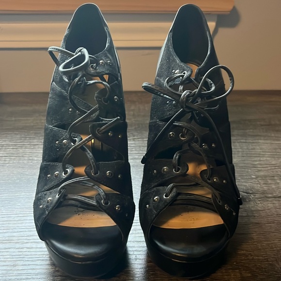 Gianni Bini 5” wedge size 7.5 - Picture 1 of 5